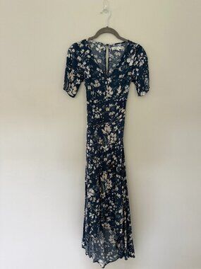Abercrombie & Fitch short-sleeve floral low-high hem dress royal blue, white XS